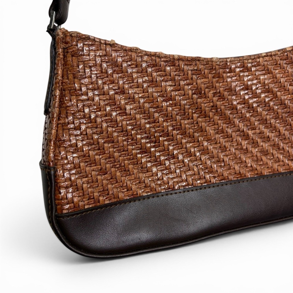 Liz Clairborn Brown Woven Shoulder Bag Baguette Purse Y2K Textured Tropical Demi - Picture 3 of 8